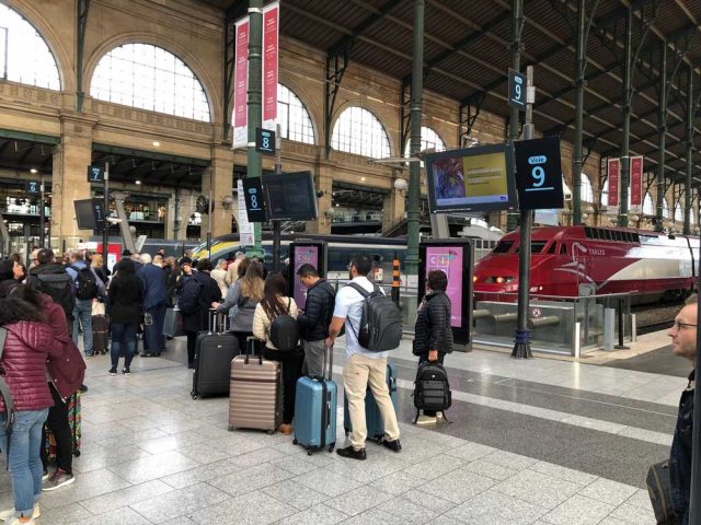 Met De Trein Naar Parijs - Parijs à La Carte