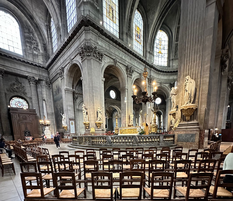 Kerk in Parijs bezoeken: Saint Sulpice (bekend van de Da Vinci Code)