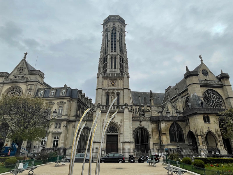 Een van de oudste kerken in Parijs, Saint-Germain l'Auxerrois